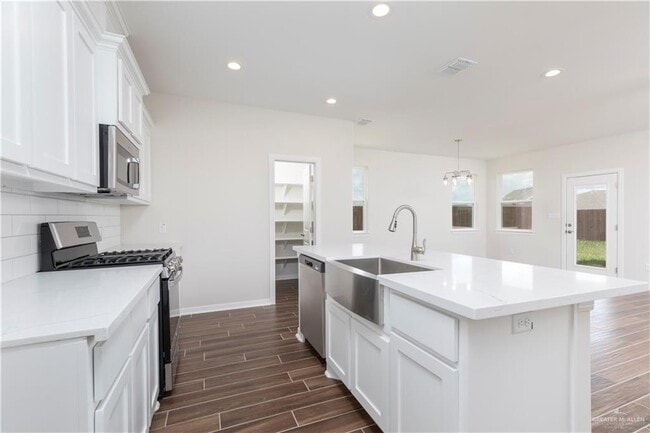 Building Photo - 13824 Belle Ct
