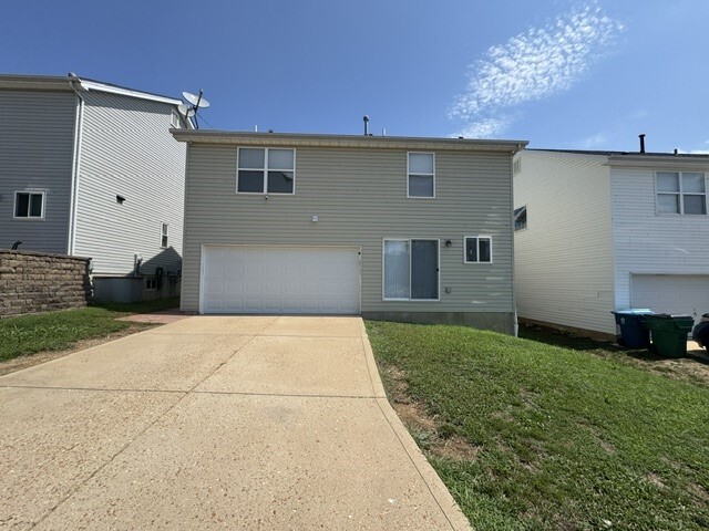 Building Photo - 125 Sophie Ln
