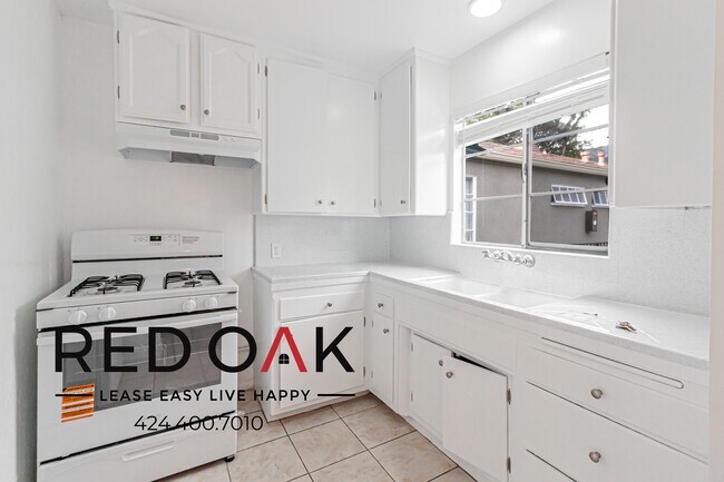 Building Photo - 609 W Foothill Blvd