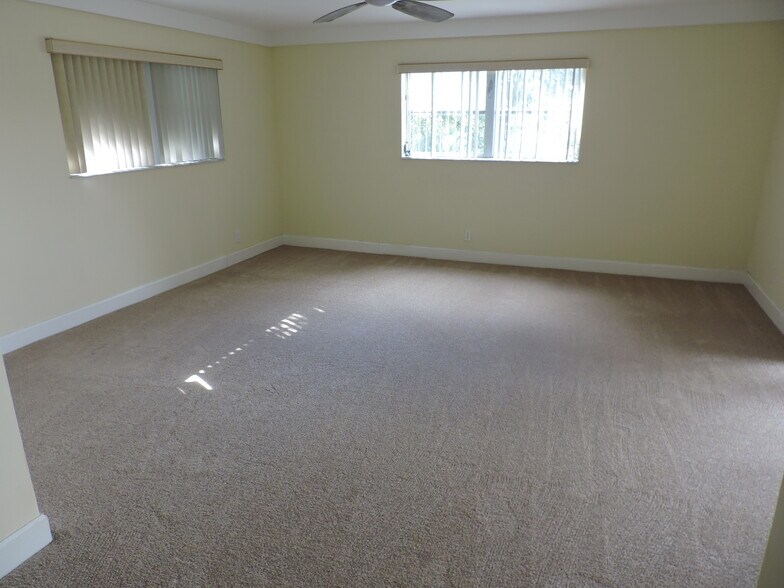 Building Photo - 4529 Square Lake Dr
