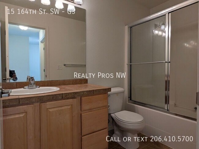 Building Photo - 15 164th St SW