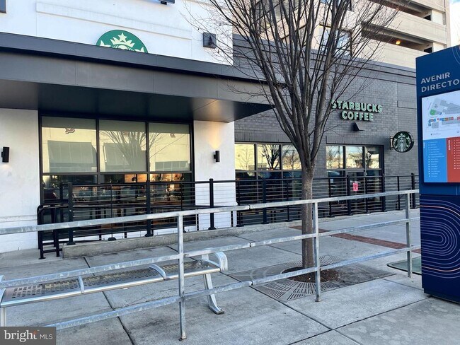 Building Photo - 2700 Bellforest Ct