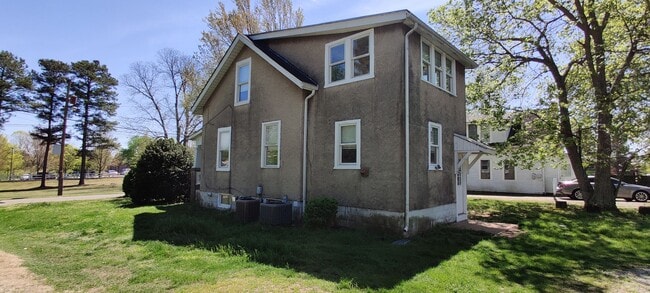 Building Photo - three bedroom home in Midlothian