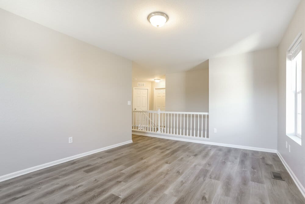 Building Photo - 2235 Coach House Loop