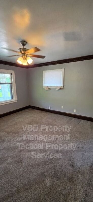 Building Photo - 4024 E 143rd St