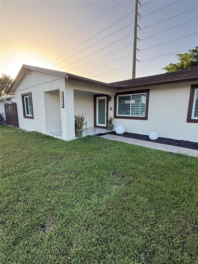 Building Photo - 1711 N Anhinga Ln