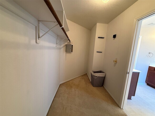 Building Photo - 5317 Malibu St