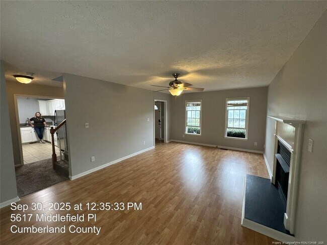 Building Photo - 5617 Middlefield Pl