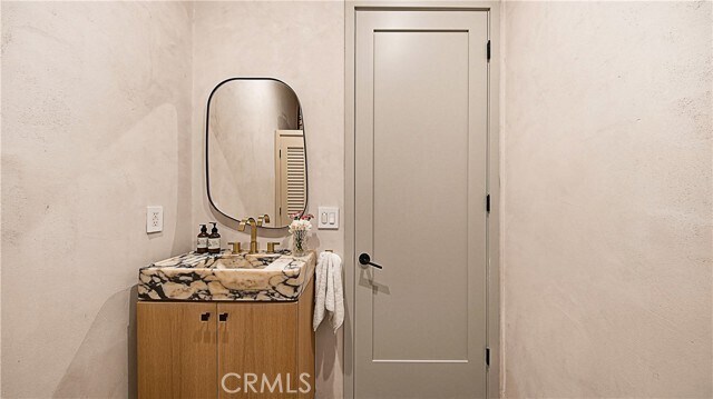 Building Photo - 8840 Ashcroft Ave