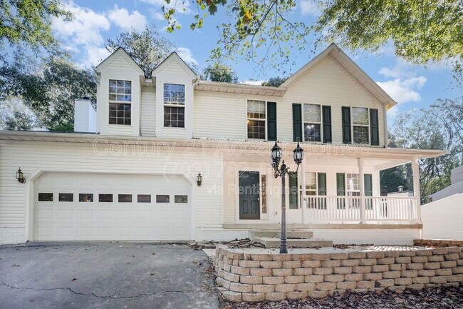 Primary Photo - 16 Twin Lake Ct