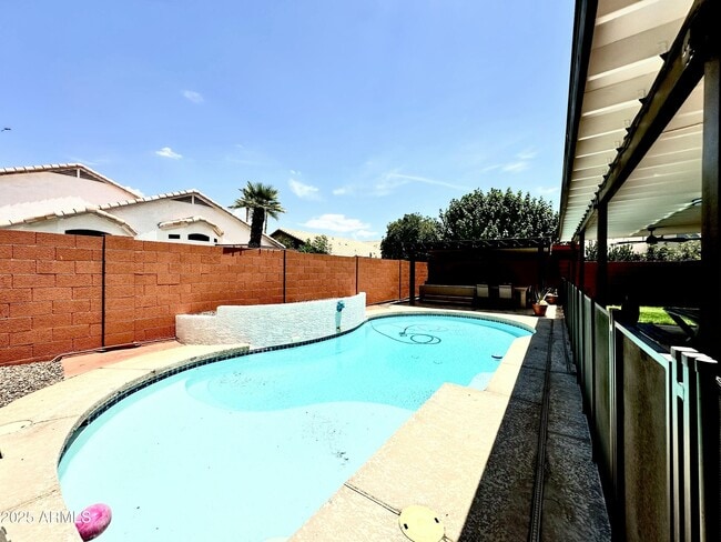 Building Photo - 4708 E Thunderhill Pl