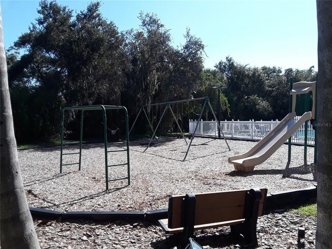 Building Photo - 6826 Winslow St