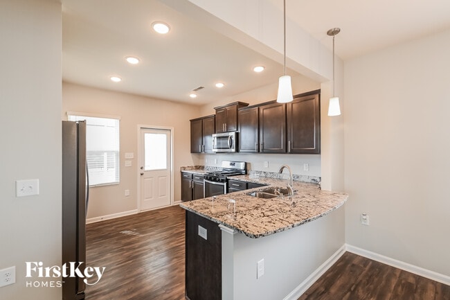 Building Photo - 2114 Attend Xing