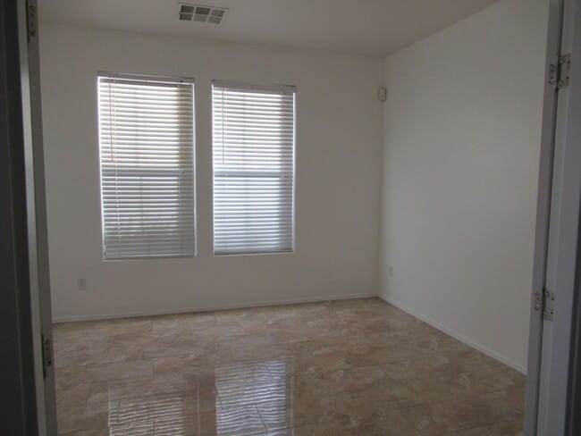 Building Photo - Beautiful Home in Gilbert!