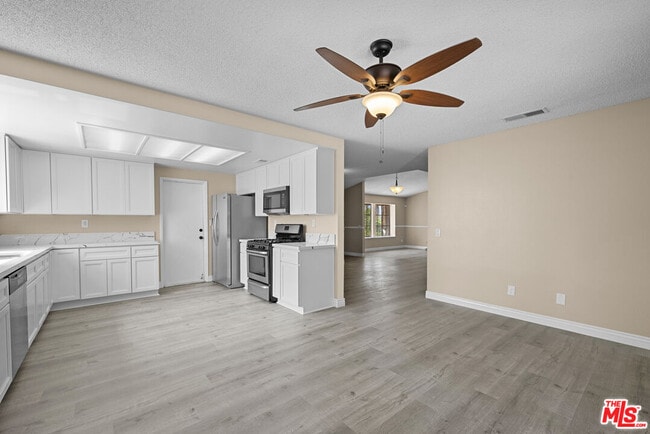 Building Photo - 25626 Vespucci Ave