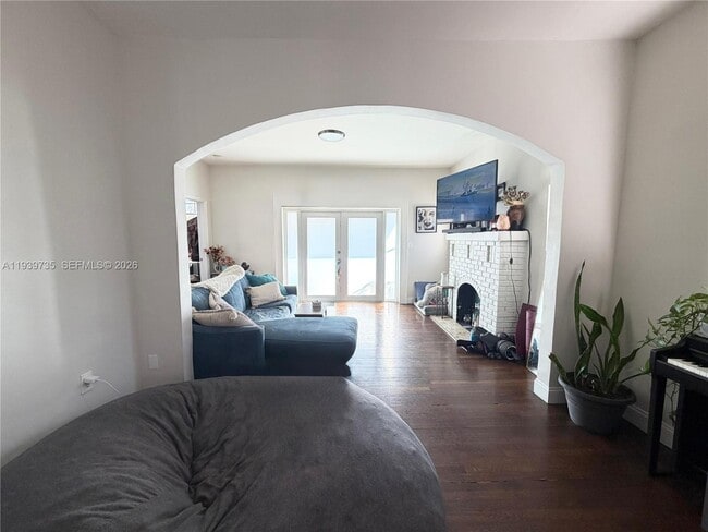 Building Photo - 109 NW 48th St