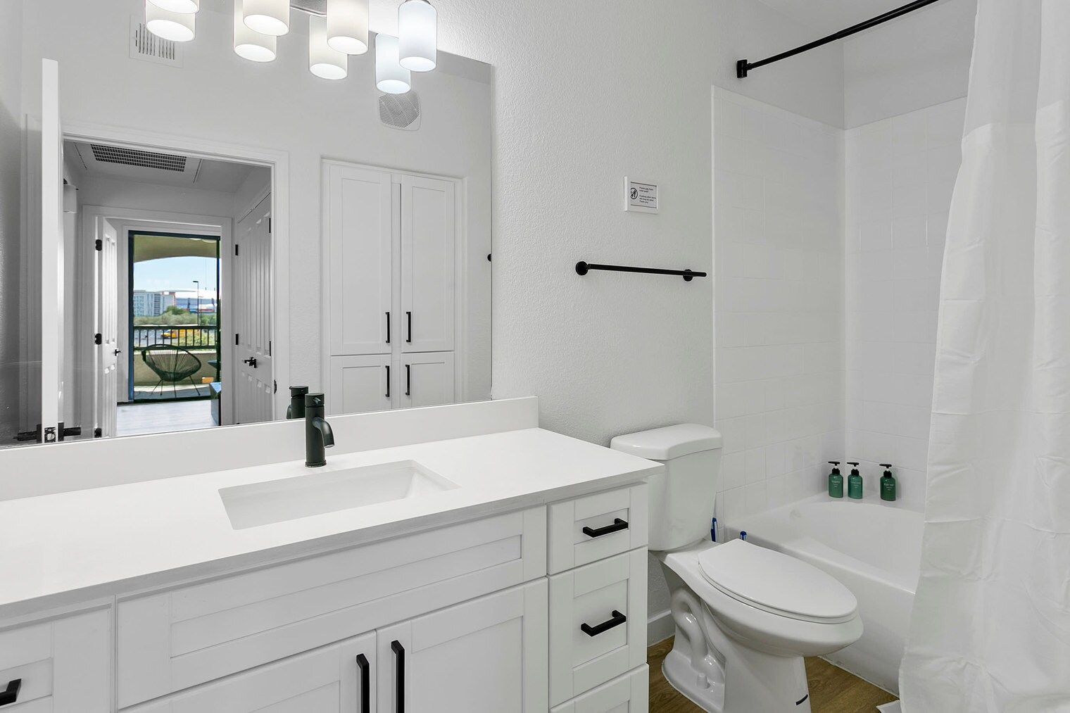 Building Photo - 9450 W Cabela Dr