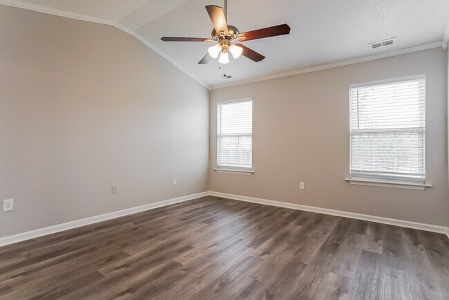 Building Photo - 4409 Cobble Creek Ln