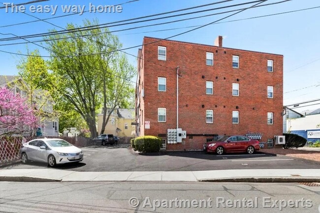 Building Photo - 132 Sherman St