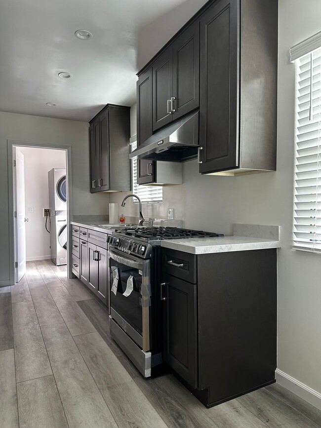 Building Photo - Newly remodeled three bedroom house in Wilmington ready to rent!