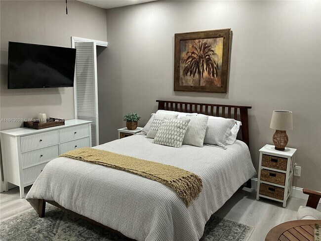 Building Photo - 8638 SW 50th St