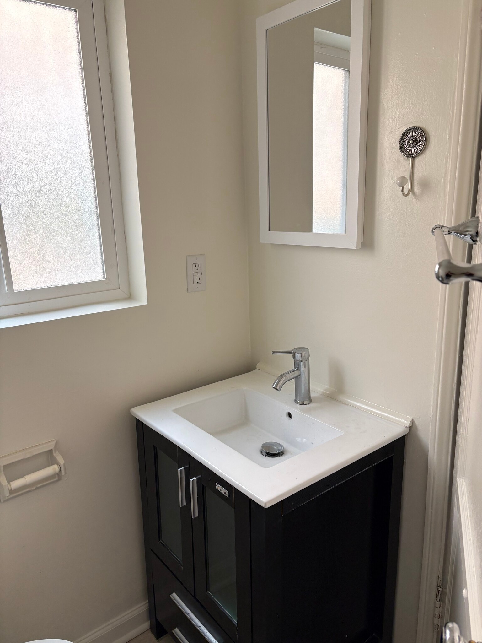 Bathroom - 322 Cornell Dr