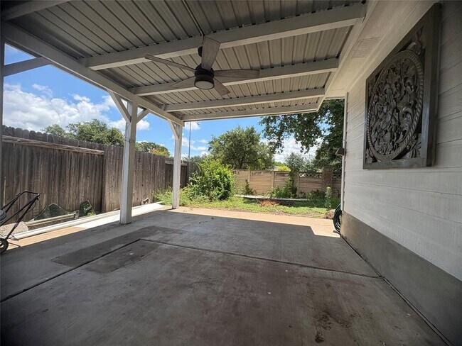 Building Photo - 12905 Withers Way