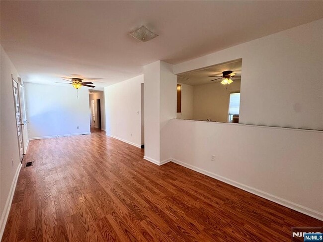 Building Photo - 1 Cedar Ln