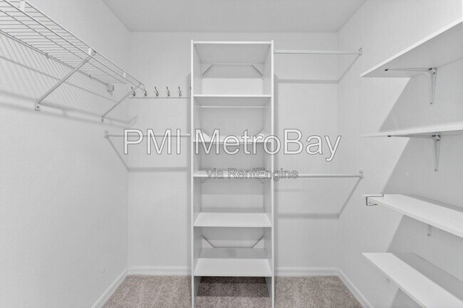Building Photo - 5137 Benjamin Eric St