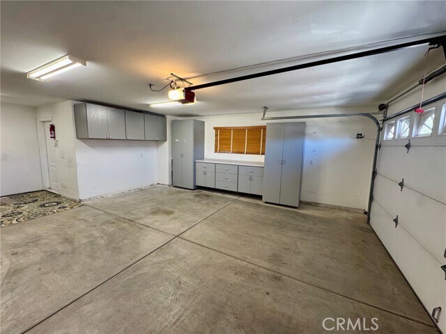 Building Photo - 18015 Wildwood Dr