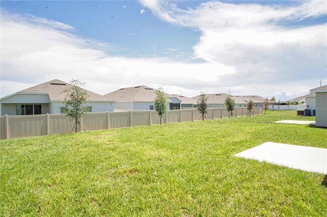 Building Photo - 668 Sand Pne Ln