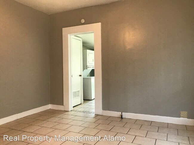 Building Photo - 1 br, 1 bath House - 1147 W Rosewood Unit 2