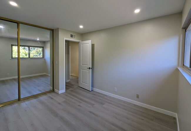Bedroom #2 - South - 28126 Ridgethorne Ct