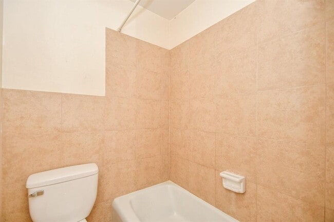 Building Photo - 9021 Gaylord Dr