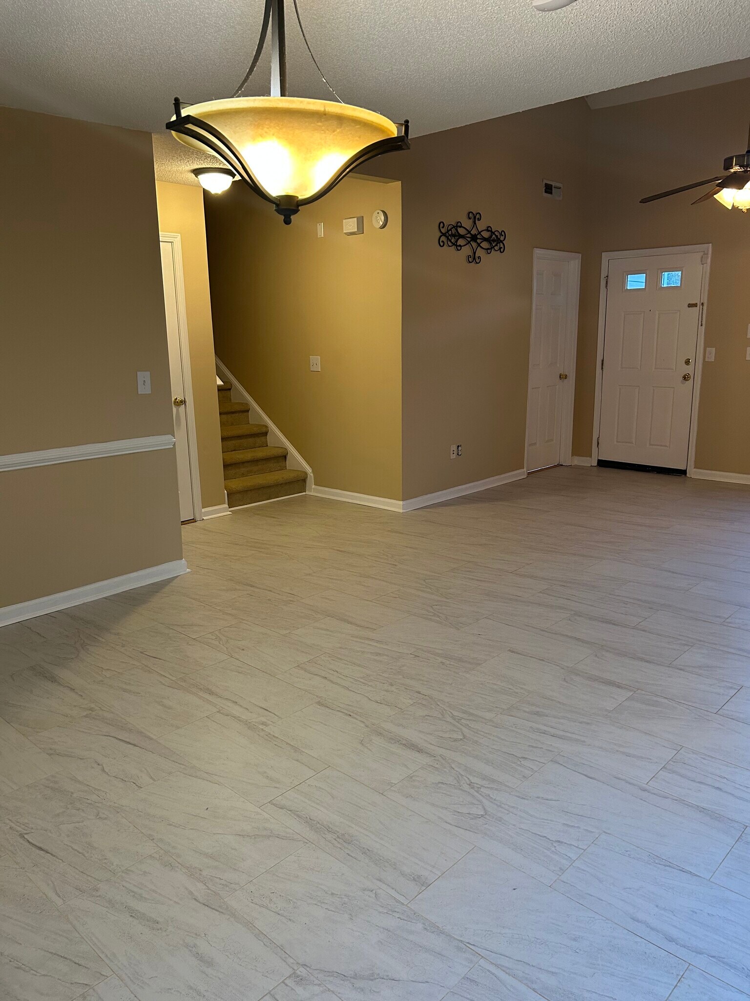 Building Photo - 100 Glenlea Ln