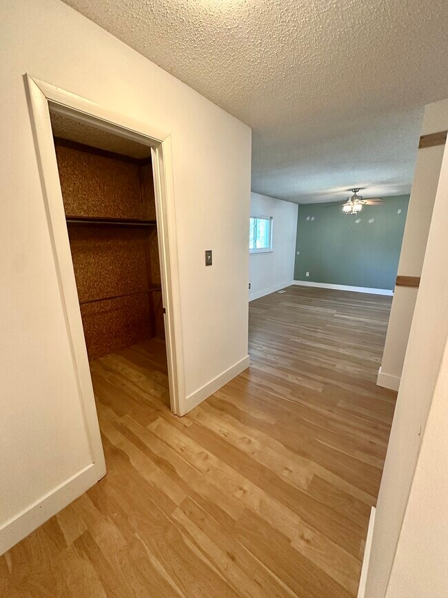 Building Photo - 3349 Kings Neck Dr
