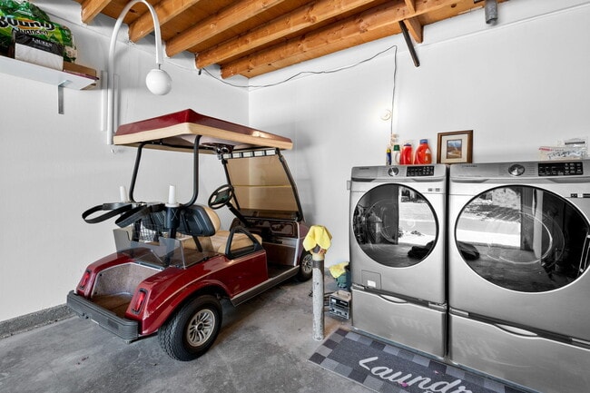 Building Photo - 73416 Mariposa Dr