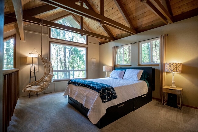 Building Photo - 6563 Onyx Trl