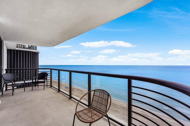 Building Photo - 250 S Ocean Blvd