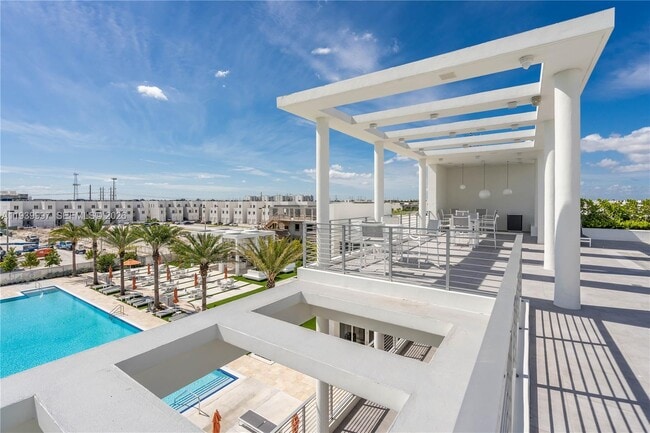 Building Photo - 6410 NW 105th Pl