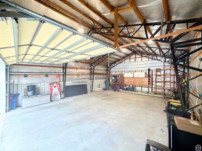 Building Photo - 708 Union St