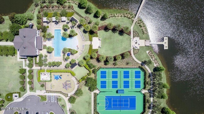 Building Photo - 168 Bronson Pkwy