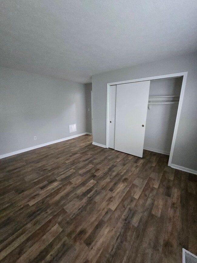Building Photo - Two Bedroom Duplex in Lawrence Township ne...