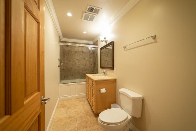 Building Photo - 2430 Fulton Street