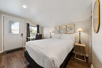 Building Photo - 110 Eglin Pkwy SE