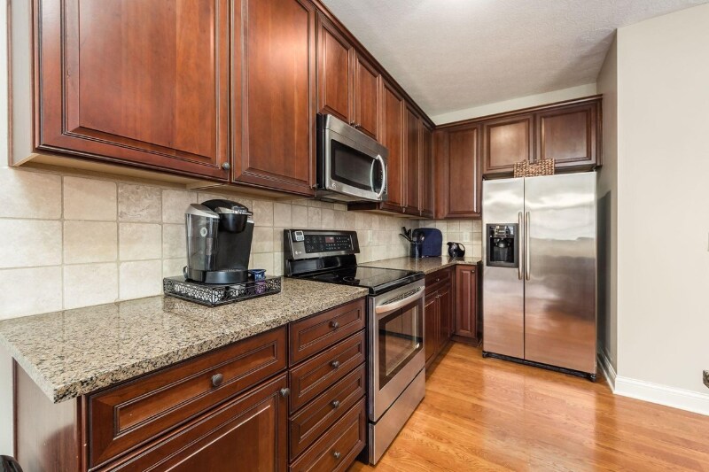 Building Photo - 903 Adara Dr