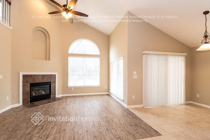 Building Photo - 829 Marjories Way