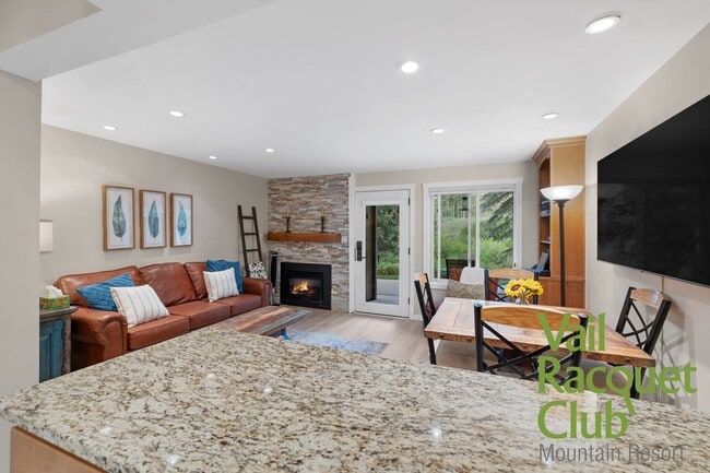 Building Photo - 4610 Vail Racquet Club Dr