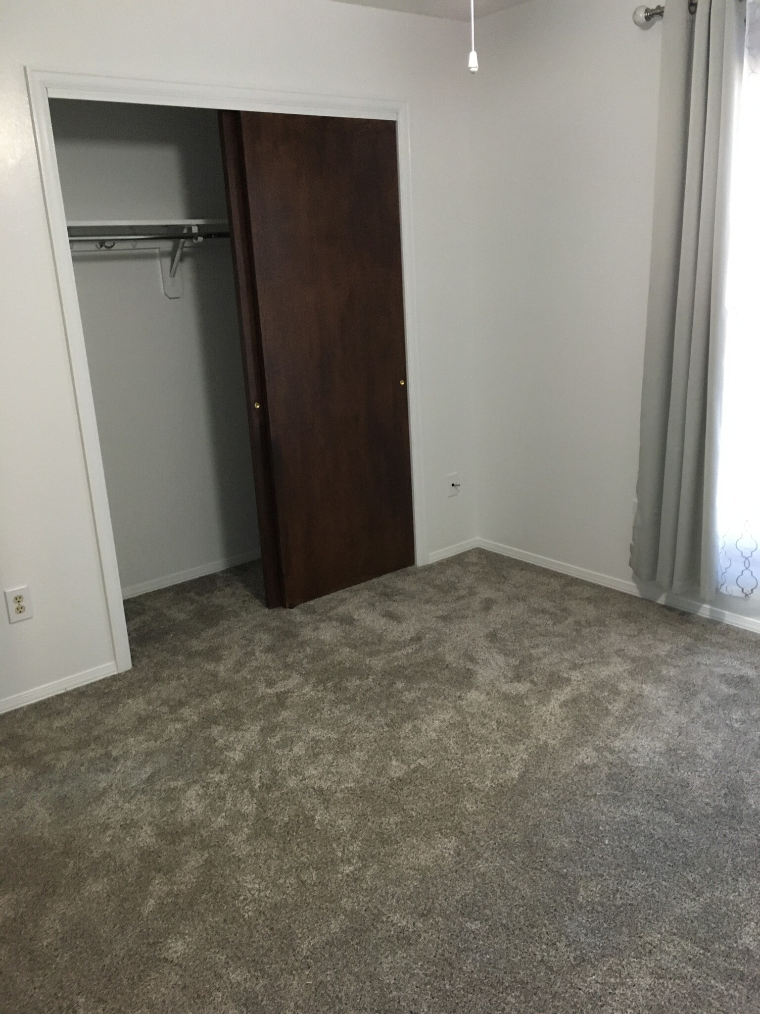 Master bedroom, closet - 4685 Robb St