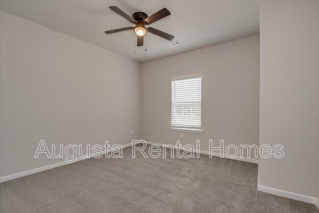 Building Photo - 1220 Jessie Way